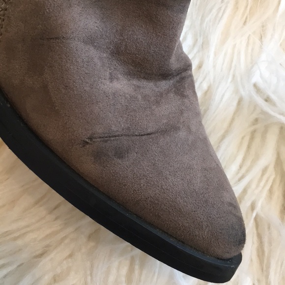Faux suede booties SOLD - Picture 3 of 7
